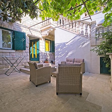 Apartment Renata Postira Zewnętrze zdjęcie