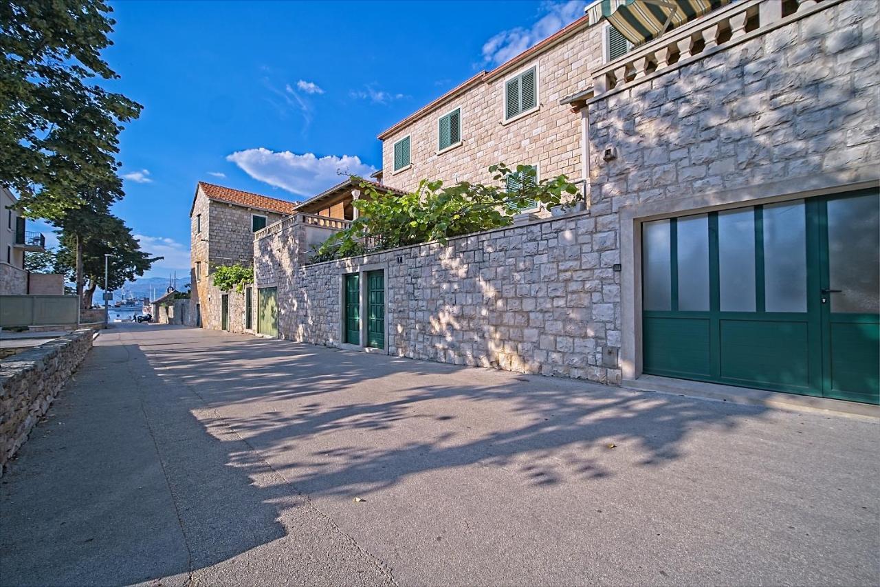 Apartment Renata Postira Zewnętrze zdjęcie