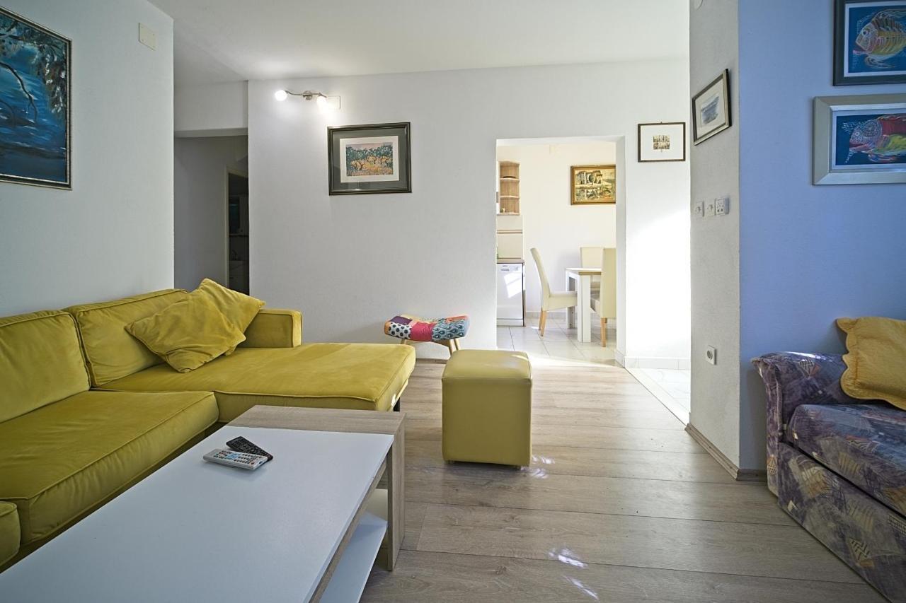 Apartment Renata Postira Zewnętrze zdjęcie